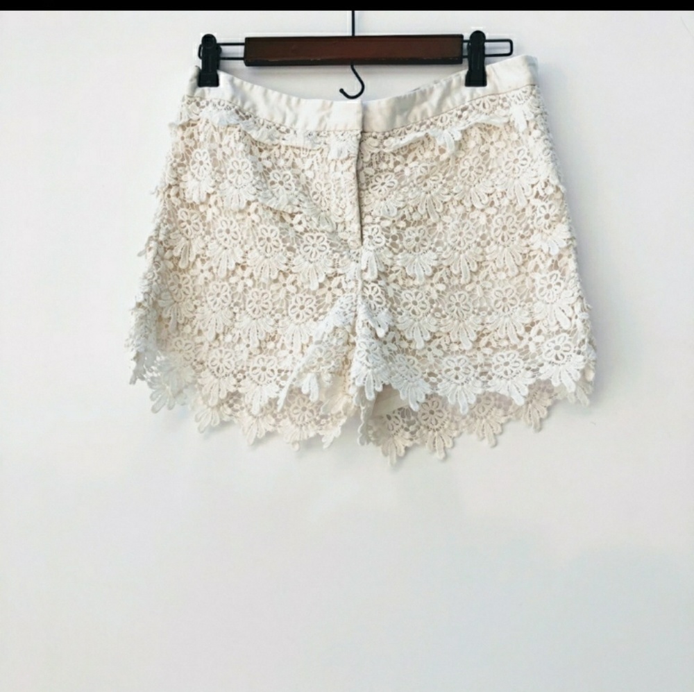 Joe Fresh cream color crochet shorts size 8 EUC - Picture 2 of 5